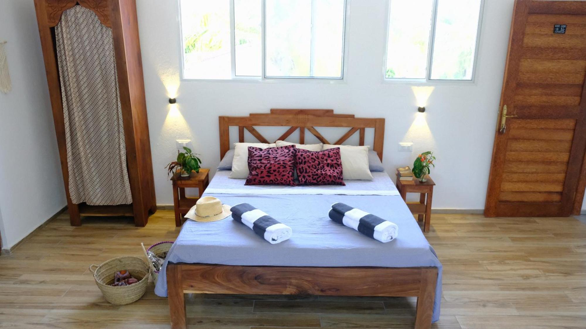 Kobe House Bed & Breakfast Jambiani  Exterior photo