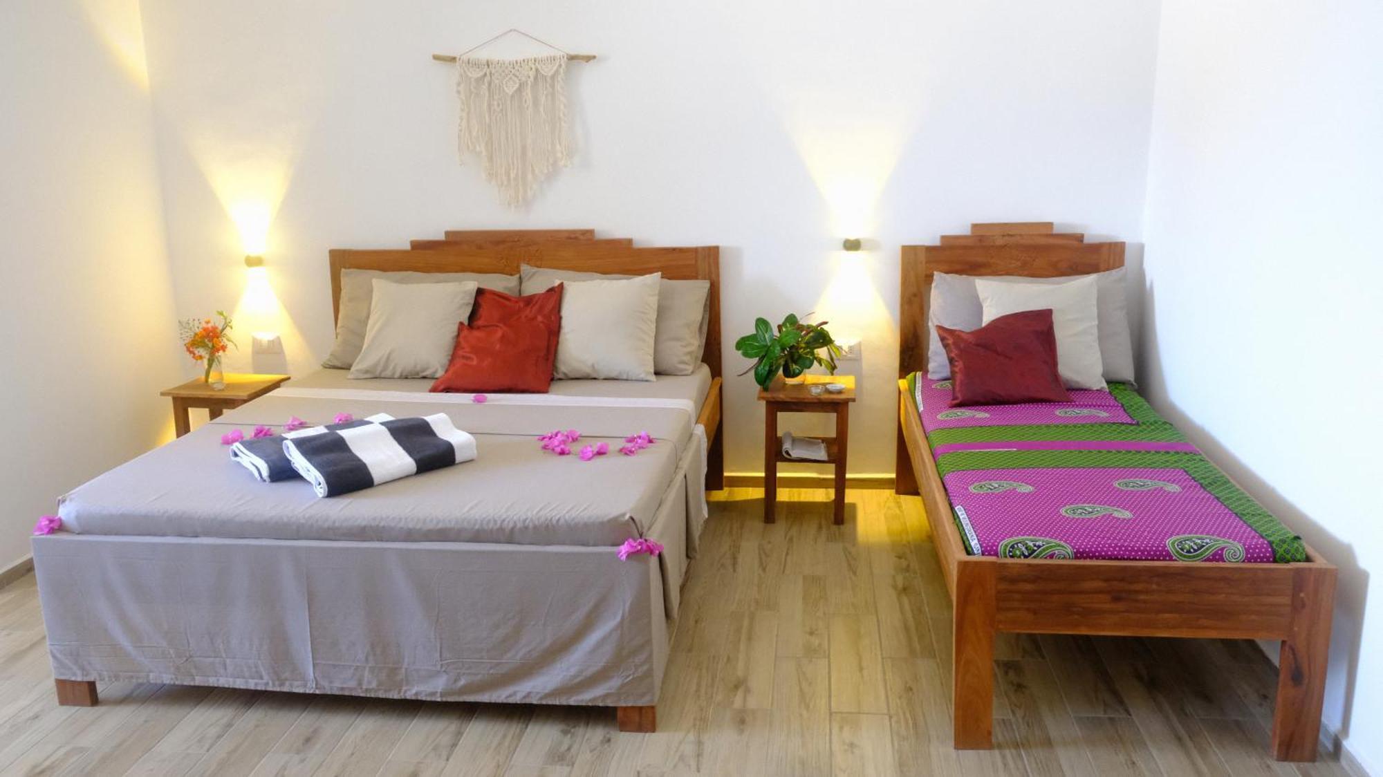 Kobe House Bed & Breakfast Jambiani  Exterior photo