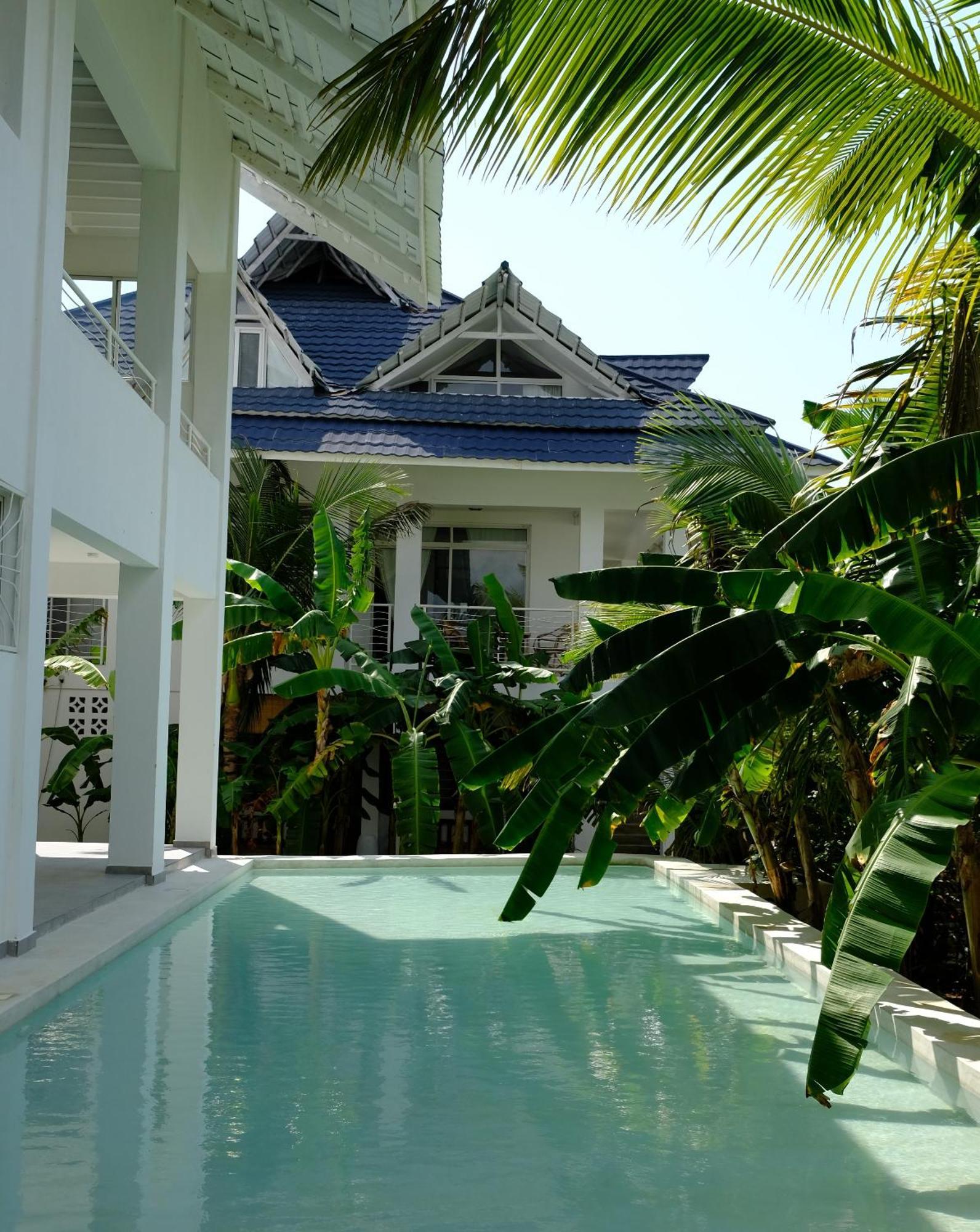 Kobe House Bed & Breakfast Jambiani  Exterior photo